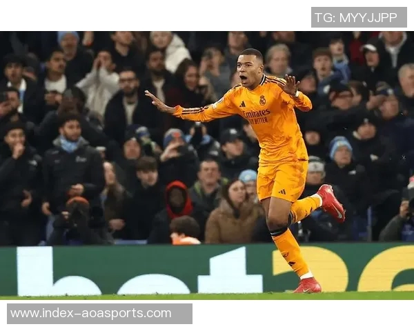 英超官方提问谁才是历史最佳射手引发球迷热议与讨论