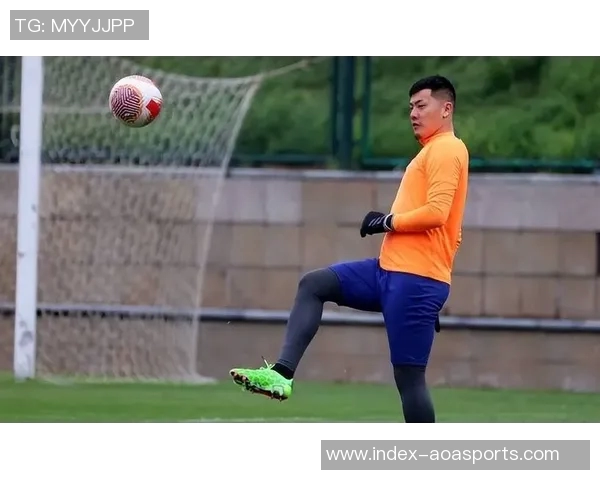 王大雷分享女儿网球训练经历：坚持不懈展现出韧劲与潜力