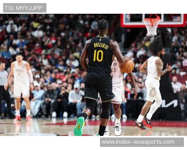 巴特勒首节表现平平仅得5分1板1助1断罚球命中率尚可