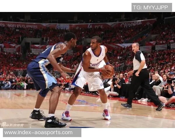 快船新秀尼德豪泽球衣背面姓氏创纪录多达18个字符引发热议