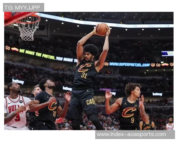 阿伦轻松发挥12投7中贡献20分7篮板2助攻1抢断展现出色状态 阿伦轻松发挥12投7中贡献20分7篮板2助攻1抢断展现出色状态