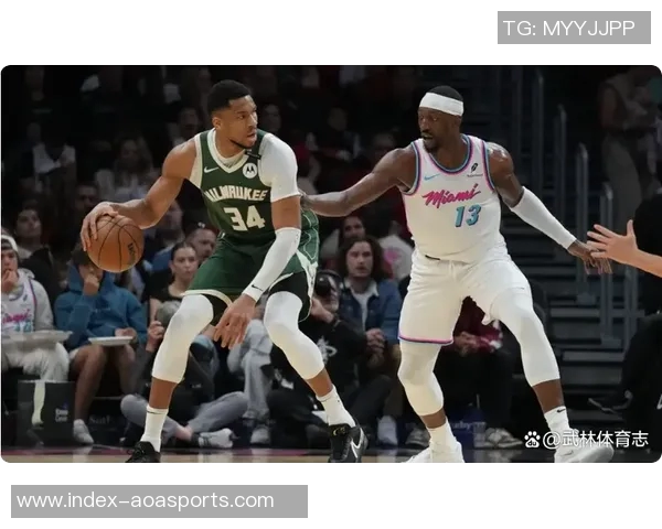 字母哥半场表现抢眼7投5中斩获10分7板3助助球队领先