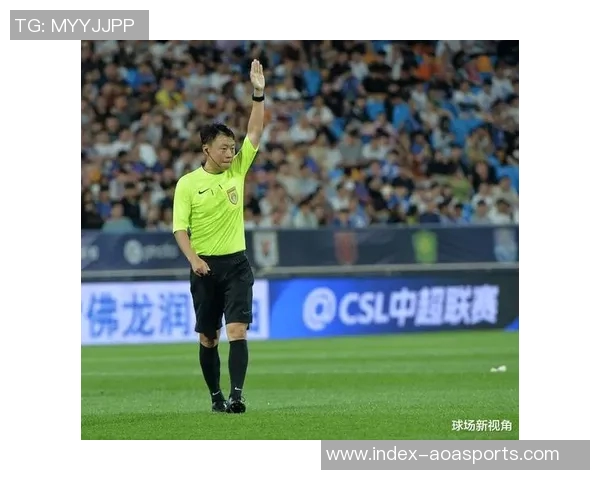 黄政宇凌空破门激情滑跪庆祝迎来泰山生涯第二球精彩瞬间