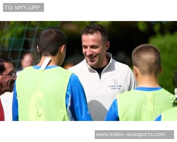 皮耶罗称赞阿莱格里引导莱奥在米兰实现质的飞跃