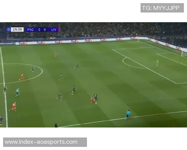 法媒报道巴尔科拉与K77合练登贝莱和努诺门德斯等缺席训练