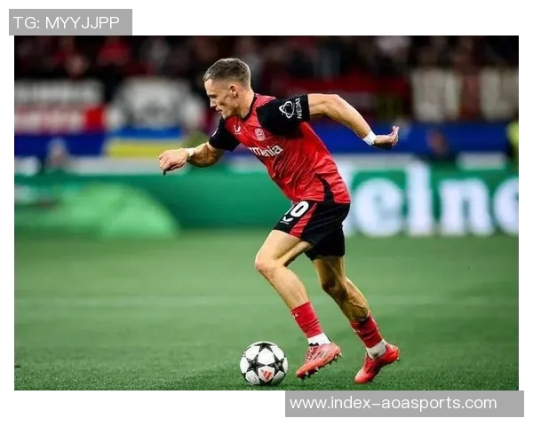 埃因霍温队长回应争议轻推范戴克称其身材高大应能承受 埃因霍温队长回应争议轻推范戴克称其身材高大应能承受