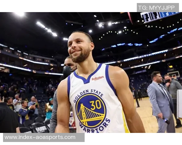 名嘴点评库里状态如昔日巅峰健康勇士让对手倍感压力